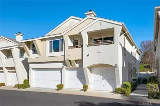 Photo #2: OC23014007 Listing