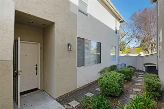 Photo #3: OC23014007 Listing