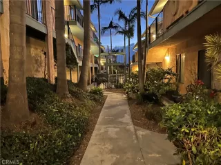 Photo #1: OC23016080 Listing