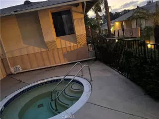 Photo #2: OC23016080 Listing