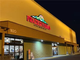 Photo #6: OC23016080 Listing