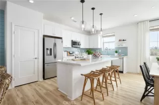 Photo #3: OC23022448 Listing