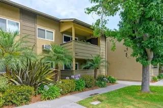 More Details about MLS # OC23032904 : 194 AVENIDA DESCANSO UNIT C