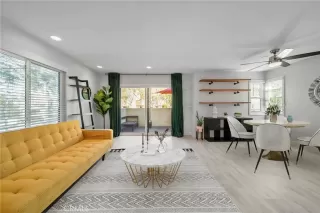 Photo #2: OC23038223 Listing 