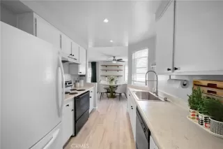 Photo #4: OC23038223 Listing 