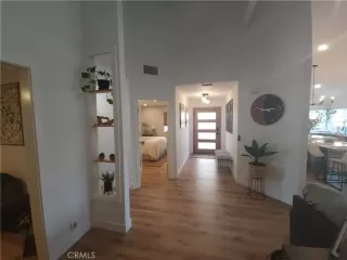 Photo #3: OC23038665 Listing