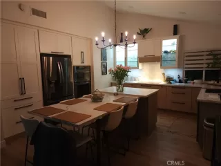 Photo #5: OC23038665 Listing