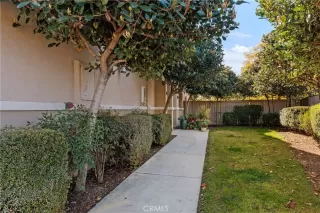 Photo #3: OC23039570 Listing 