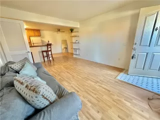 Photo #2: OC23045355 Listing