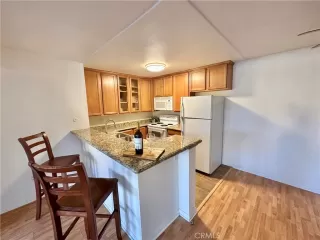 Photo #5: OC23045355 Listing