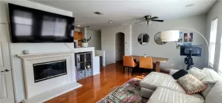 Photo #3: OC23046853 Listing