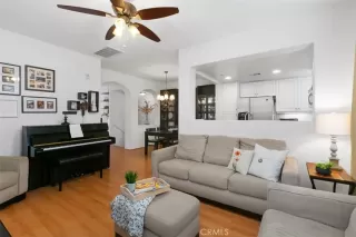 Photo #4: OC23047748 Listing