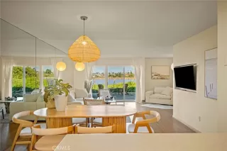 Photo #2: OC23049506 Listing 