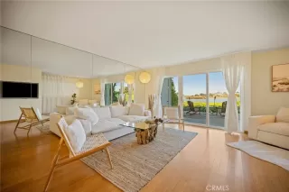 Photo #6: OC23049506 Listing 