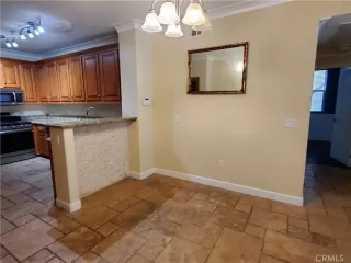 Photo #6: OC23063599 Listing