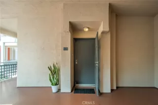 Photo #4: OC23070148 Listing