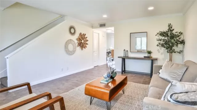 MLS: OC23072811 Condo For Sale