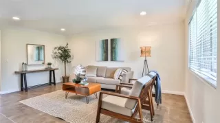 Photo #2: OC23072811 Listing