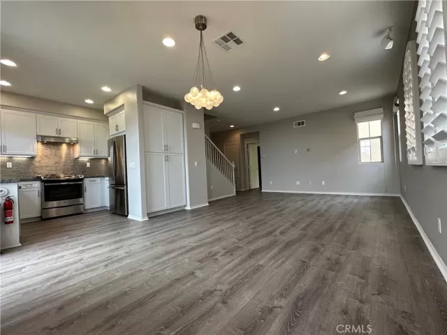 MLS: OC23076123 Condo For Sale