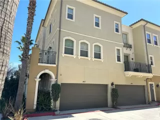 Photo #2: OC23076123 Listing