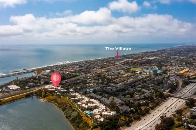 MLS: OC23077349 Condo For Sale