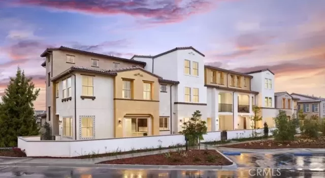 MLS: OC23092926 Condo For Sale