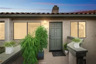 Photo #1: OC23094790 Listing