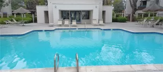 Photo #4: OC23098981 Listing