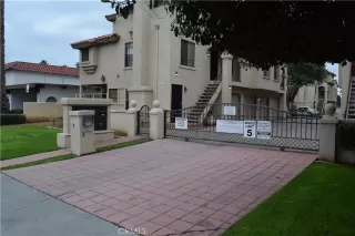 Photo #2: OC23107211 Listing