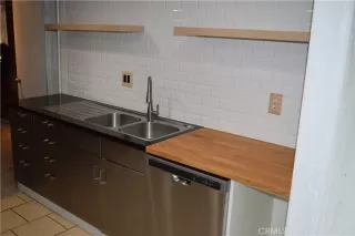 Photo #4: OC23107211 Listing