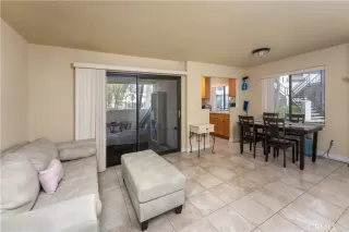 Photo #3: OC23127613 Listing