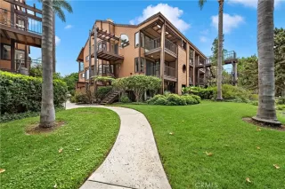 Photo #3: OC23142531 Listing 