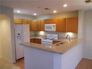 Photo #1: OC23172898 Listing