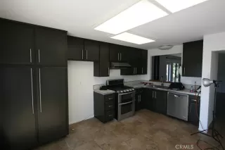 Photo #6: OC23178698 Listing