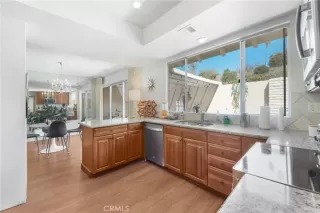 Photo #3: OC23180865 Listing