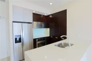 Photo #4: OC23183620 Listing