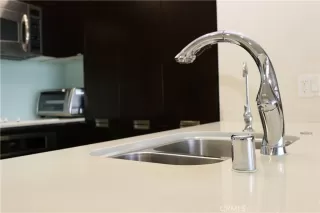 Photo #6: OC23183620 Listing