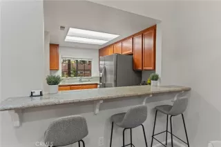 Photo #4: OC23191115 Listing 