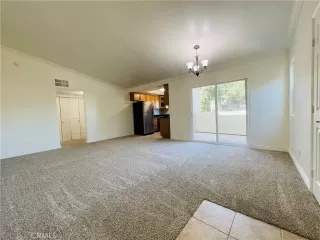 Photo #6: OC23194008 Listing