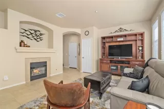 Photo #5: OC23202108 Listing 