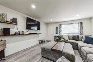 Photo #2: OC23206288 Listing 