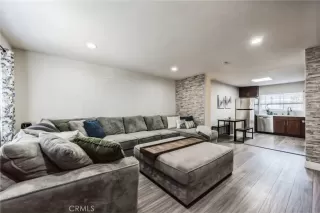 Photo #5: OC23206288 Listing 