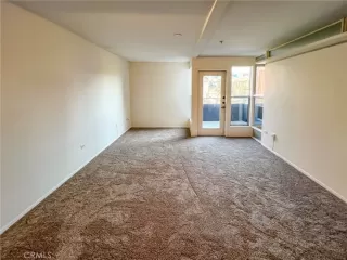 Photo #3: OC23206534 Listing