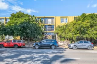 Photo #2: OC23211472 Listing