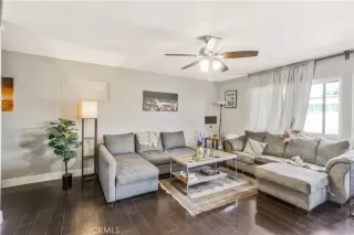 Photo #4: OC23211472 Listing