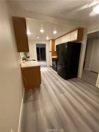 Photo #6: OC23219433 Listing 