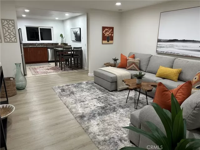 MLS: OC24009610 Condo For Sale