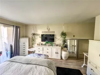 Photo #6: OC24010960 Listing 