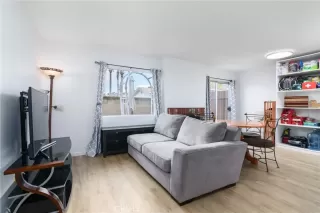 Photo #5: OC24014773 Listing