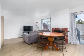 Photo #6: OC24014773 Listing